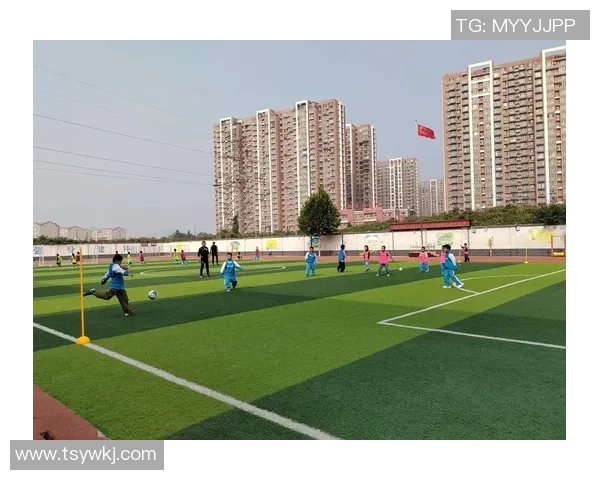 足球明星的后代们：他们的孩子们在绿茵场上的未来潜力与梦想