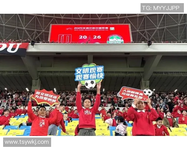 足球明星携手残疾球迷共筑梦想场景传递温暖与希望