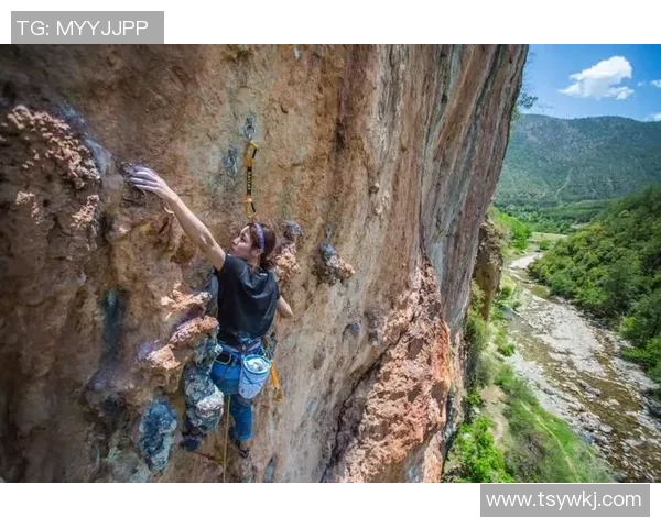 刘强专访：回顾攀岩历程_1