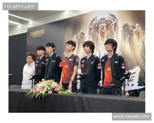 英雄联盟热议：FPX的技术争议